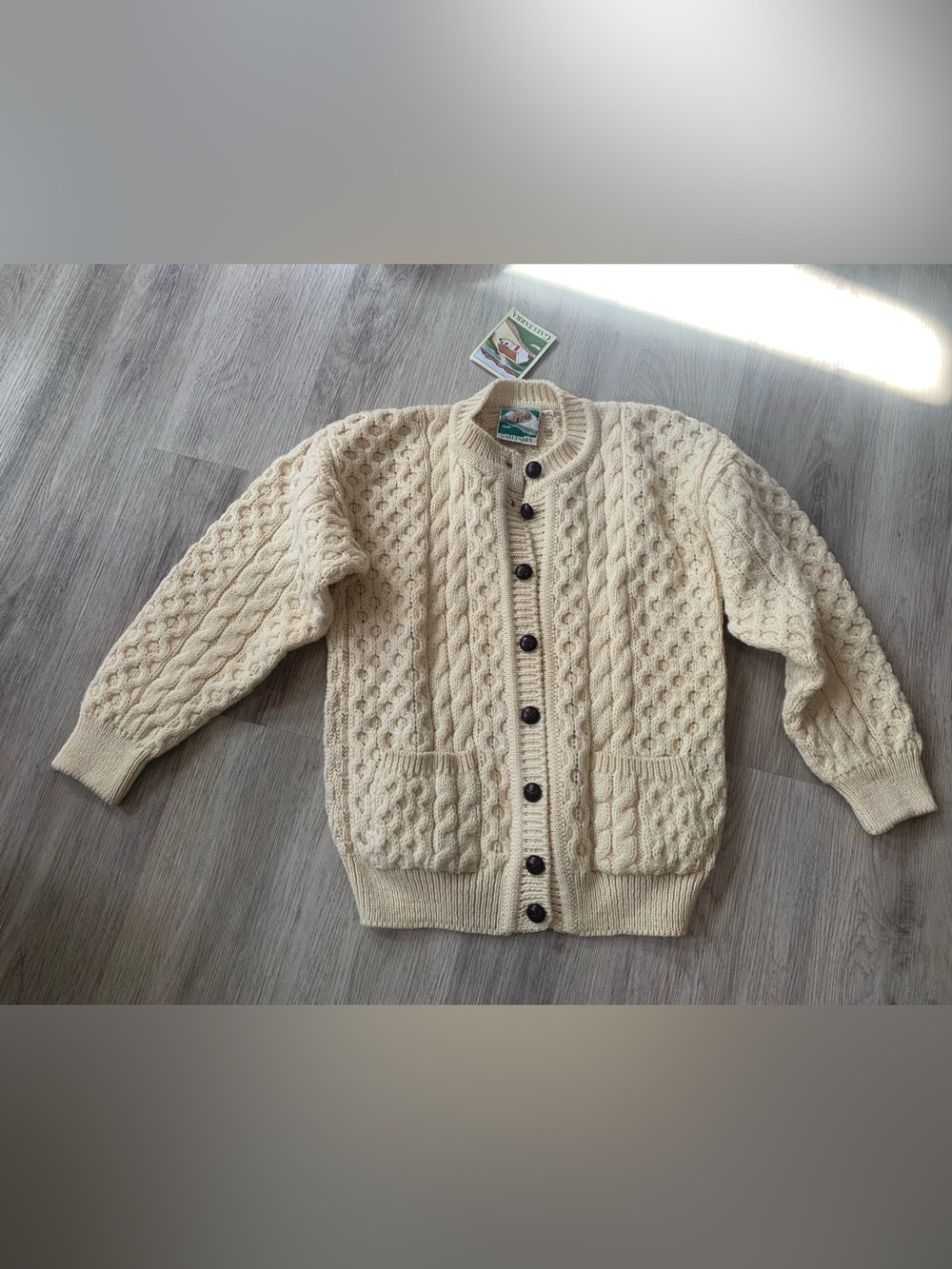 NWT. Vintage Gaeltarra Wool Cable Knit Cardigan Sweater. Ireland. Aran. Small.
